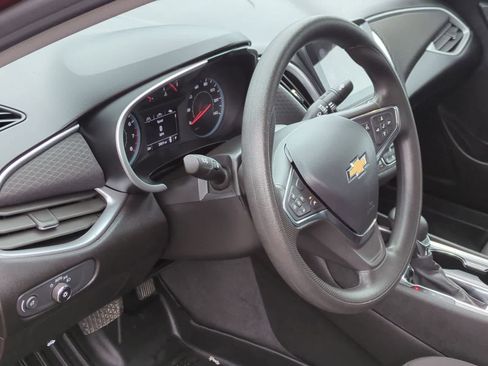 Used 2023 Chevrolet Malibu LT image 10