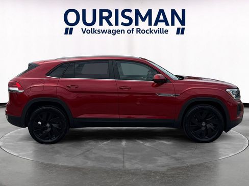 Used 2024 Volkswagen Atlas Cross Sport SE w/ Panoramic Sunroof Package AWD/4WD image 7