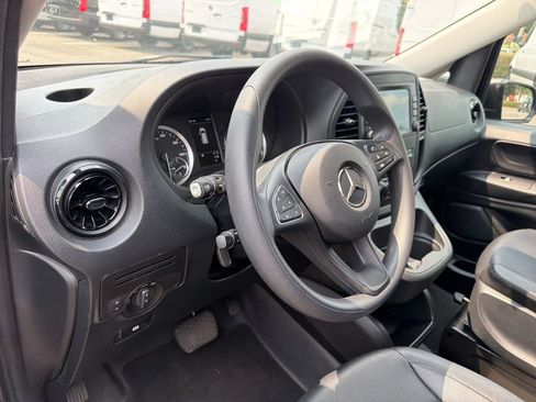 Used 2023 Mercedes-Benz Metris Passenger image 16