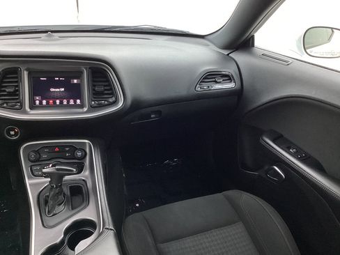 Used 2019 Dodge Challenger SXT RWD image 23