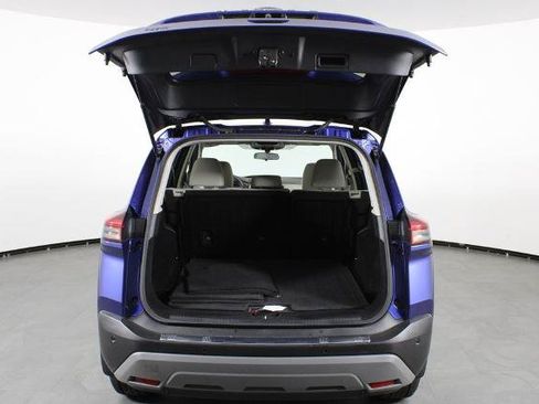 Certified 2023 Nissan Rogue SV FWD image 17
