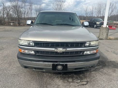 Used 2001 Chevrolet Silverado 1500 LS w/ Firm Ride Suspension Pkg image 8
