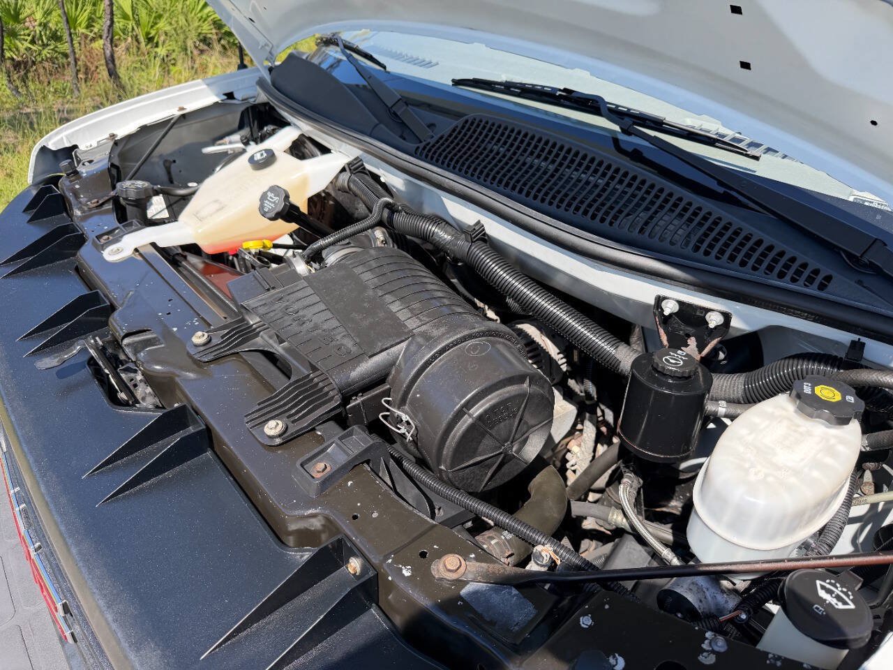 Used 2011 GMC Savana 2500 RWD image 28