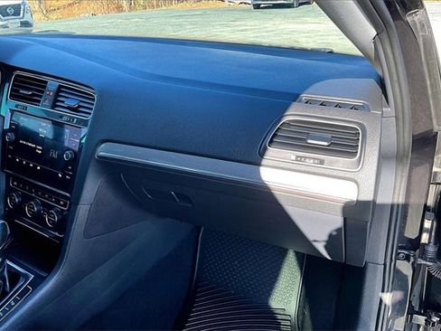 Used 2018 Volkswagen Golf Alltrack SEL image 23