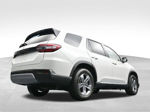 Used 2025 Honda Pilot EX-L image 38