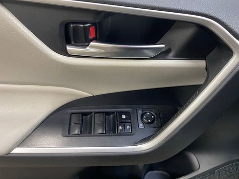 Used 2021 Toyota RAV4 XLE image 23