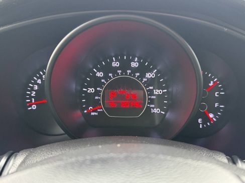 Used 2015 Kia Soul FWD image 24
