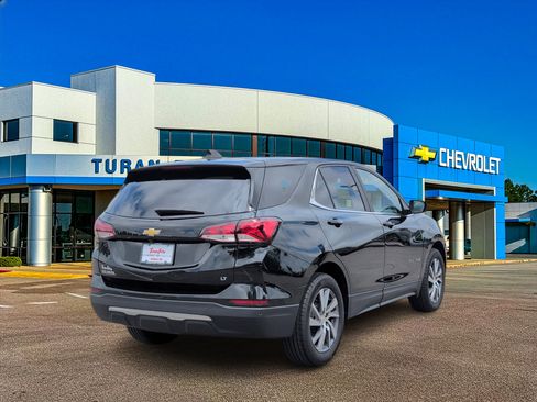 Used 2024 Chevrolet Equinox LT w/ LPO, Floor Liner Package FWD image 6