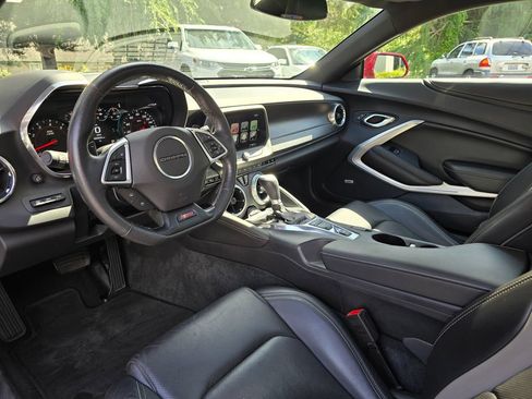 Used 2016 Chevrolet Camaro SS RWD image 12
