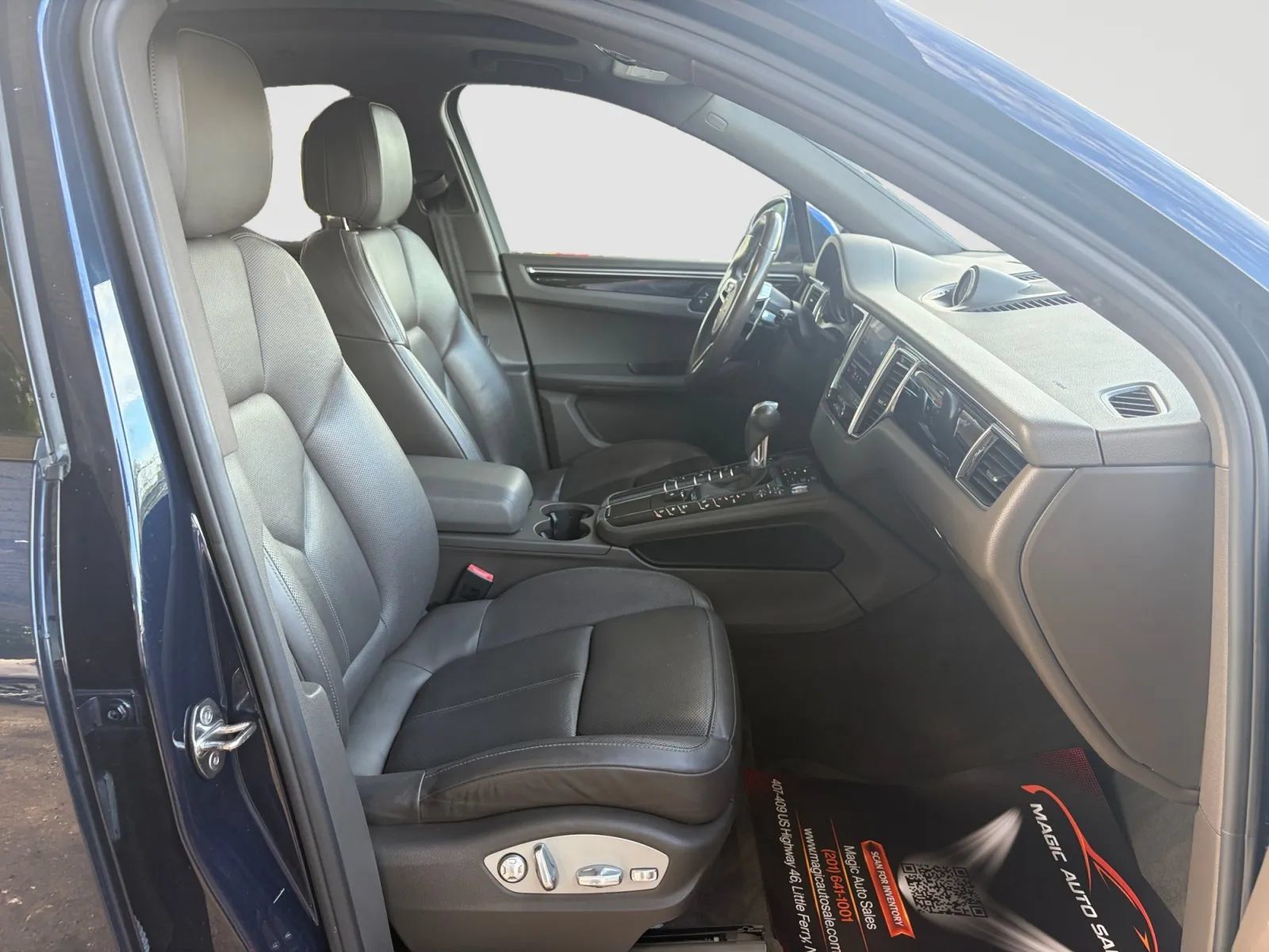 Used 2017 Porsche Macan S AWD/4WD image 20
