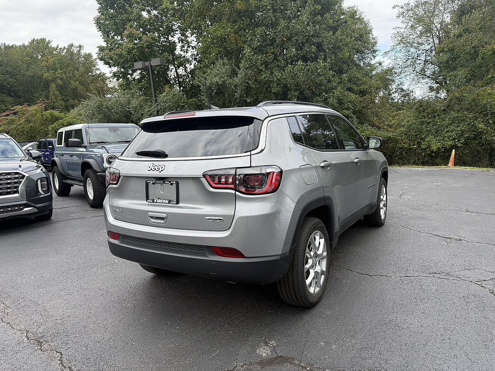 Certified 2023 Jeep Compass Latitude AWD/4WD image 4