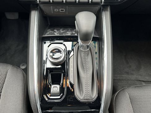 New 2026 GMC Canyon Elevation w/ Convenience Package image 41