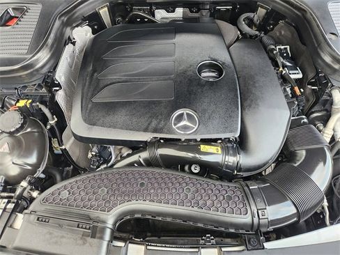 Used 2020 Mercedes-Benz GLC 300 image 33