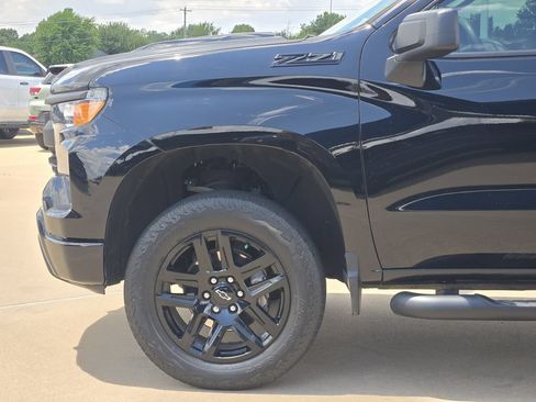Used 2024 Chevrolet Silverado 1500 Custom Trail Boss w/ Turbomax Blackout Package AWD/4WD image 27