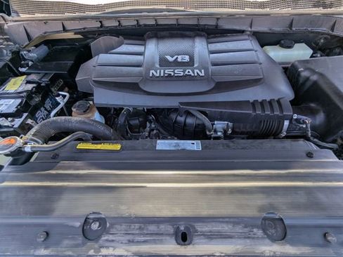 Used 2019 Nissan Titan Platinum Reserve image 33