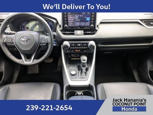 Used 2020 Toyota RAV4 XSE AWD/4WD image 16