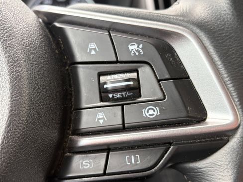 Used 2023 Subaru Forester Premium AWD/4WD image 18