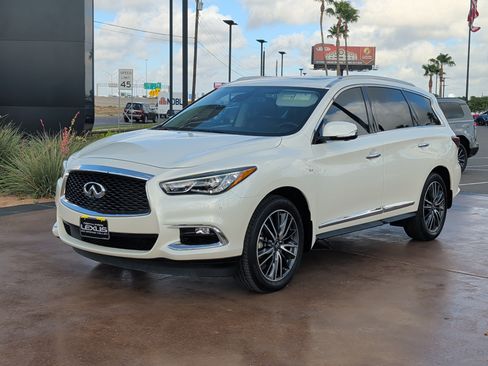 Used 2020 INFINITI QX60 Luxe w/ Essential Package FWD image 5