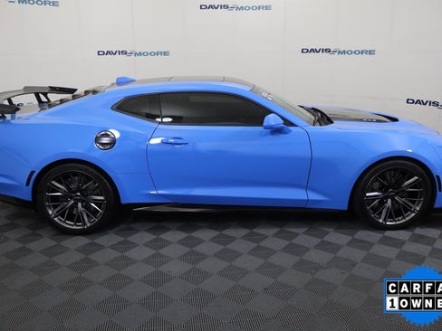 Used 2023 Chevrolet Camaro ZL1 RWD image 5