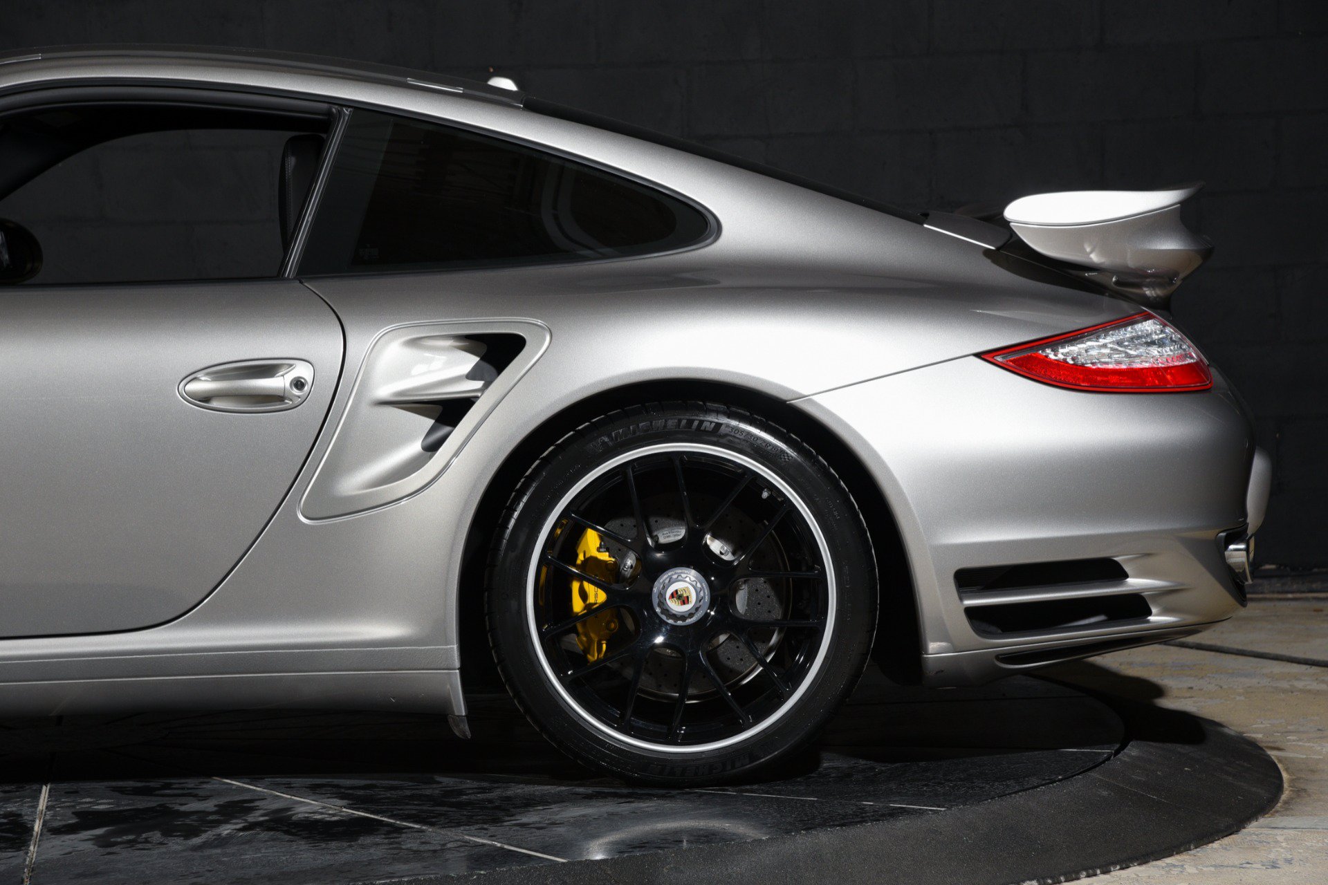 Used 2013 Porsche 911 Turbo S AWD/4WD image 36