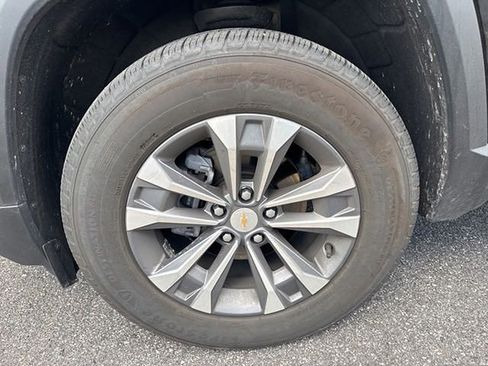 Used 2026 Chevrolet Equinox LT FWD image 10