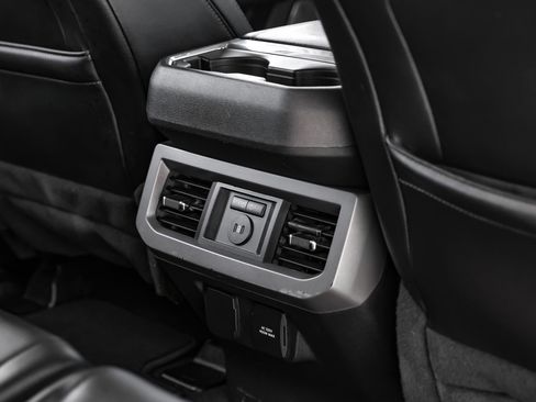 Used 2023 Ford F350 Lariat image 40