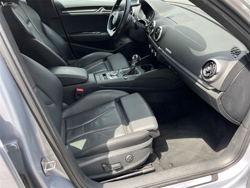 Used 2018 Audi A3 e-tron Premium Plus w/ Premium Plus Package image 9