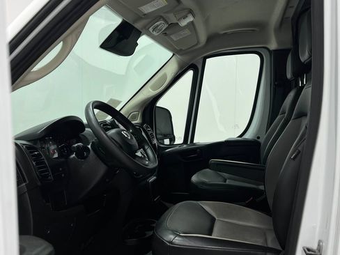 Used 2023 RAM ProMaster 2500 FWD image 12