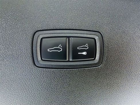 Certified 2023 Porsche Cayenne GTS image 24