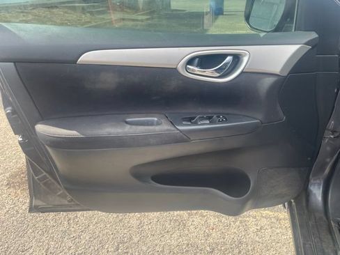 Used 2013 Nissan Sentra S FWD image 19