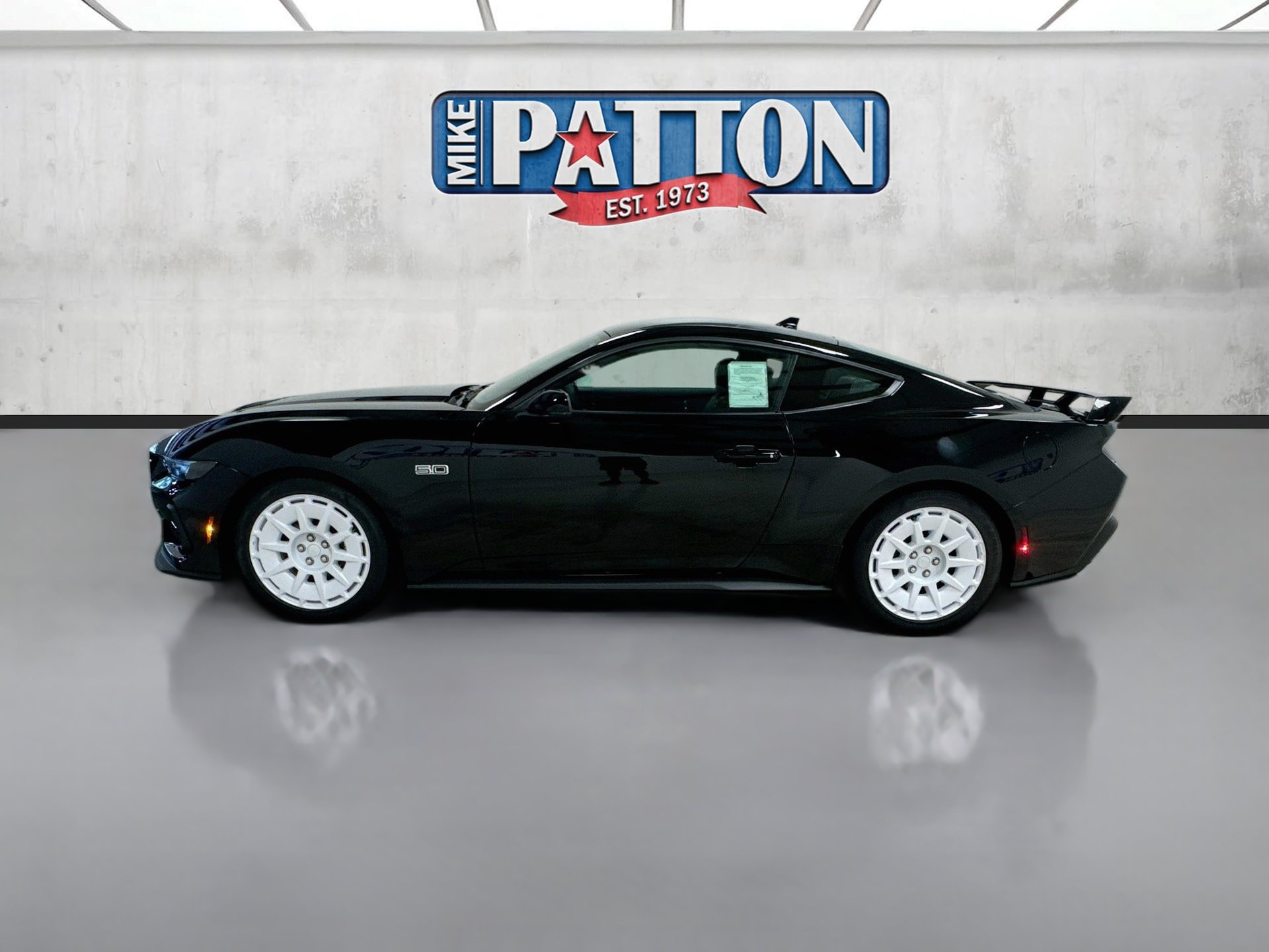 New 2026 Ford Mustang GT Premium w/ GT Performance Package RWD image 4