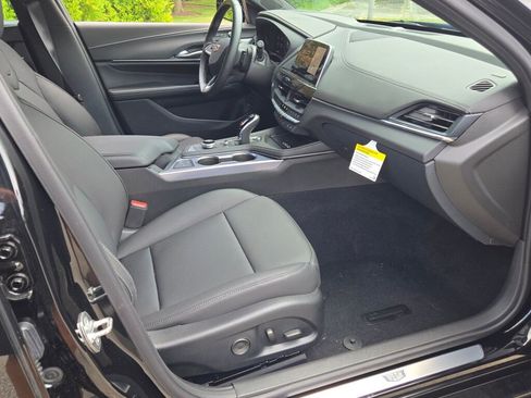 New 2025 Cadillac CT4 Premium Luxury image 7