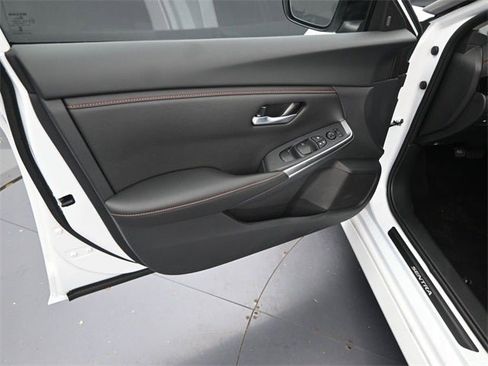 New 2025 Nissan Sentra SR image 27