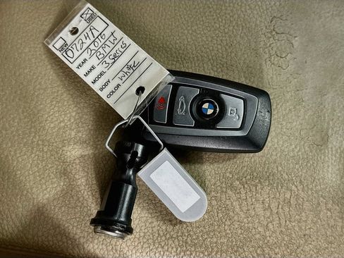 Used 2016 BMW 328i xDrive Sedan AWD/4WD image 36
