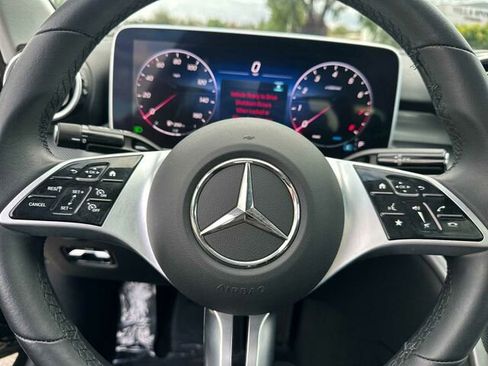 Used 2025 Mercedes-Benz C 300 Sedan image 28
