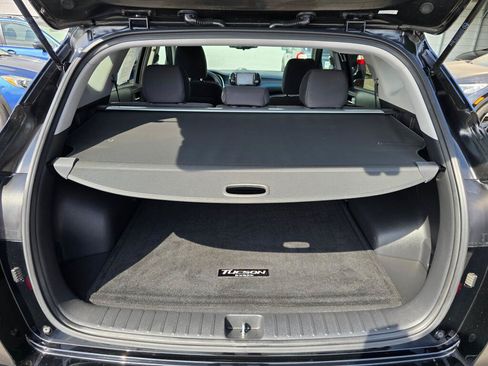 Used 2019 Hyundai Tucson Value AWD/4WD image 16