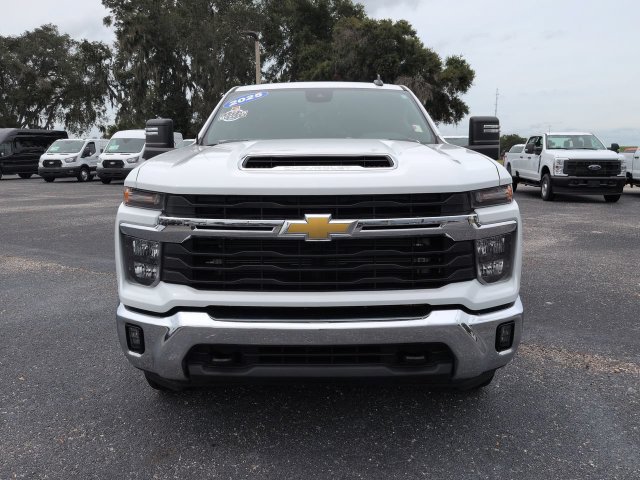Used 2025 Chevrolet Silverado 2500 LT w/ Convenience Package AWD/4WD image 3