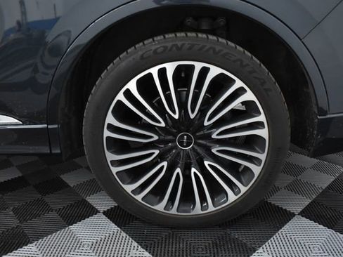 Used 2022 Lincoln Aviator Black Label image 9