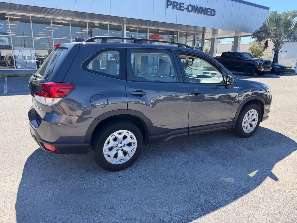 Used 2023 Subaru Forester AWD/4WD image 3