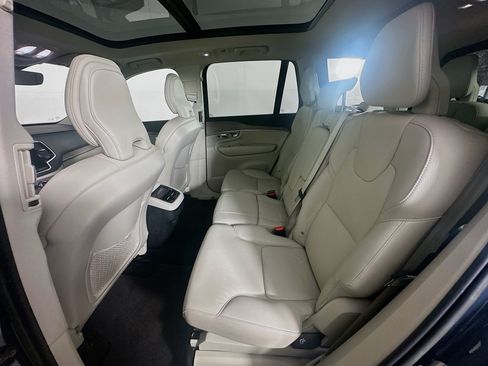 Used 2023 Volvo XC90 B5 Plus AWD/4WD image 29