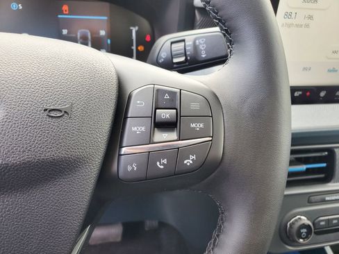 New 2025 Ford Maverick XLT w/ XLT Luxury Package AWD/4WD image 17