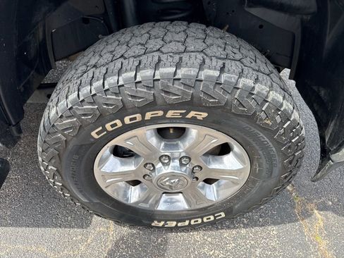 Used 2022 RAM 2500 Big Horn AWD/4WD image 38