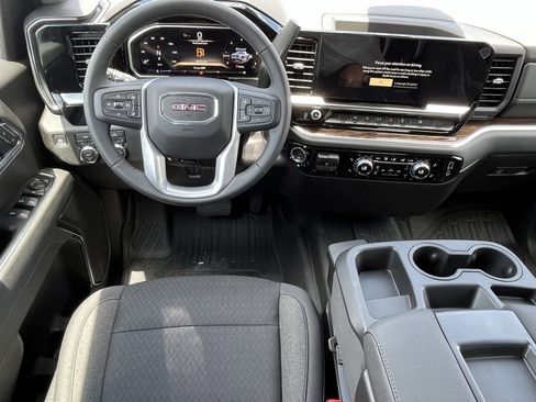 New 2026 GMC Sierra 1500 Elevation w/ Elevation Select Package AWD/4WD image 18