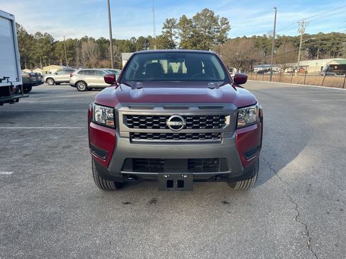 Used 2025 Nissan Frontier SV AWD/4WD image 3