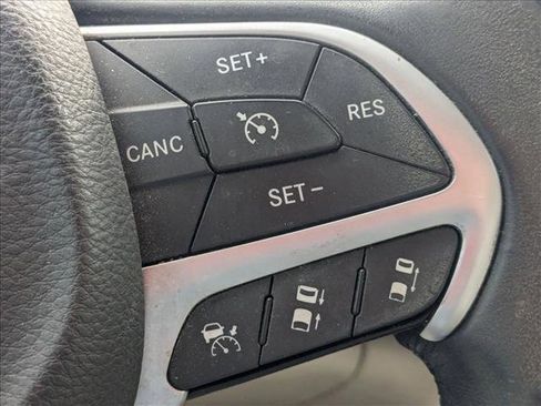 Used 2015 Chrysler 200 C w/ Navigation & Sound Group I image 12