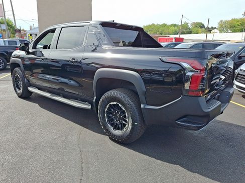 New 2026 Chevrolet Silverado EV Trail Boss image 4