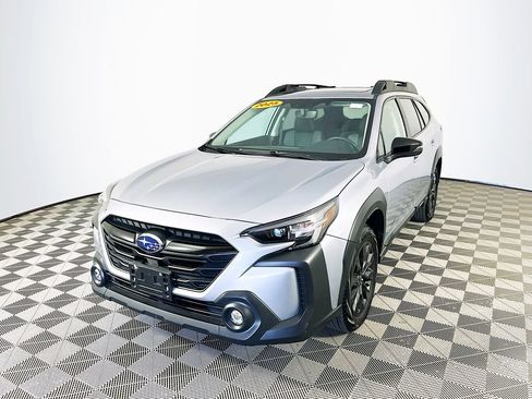 Certified 2025 Subaru Outback Onyx Edition AWD/4WD image 5