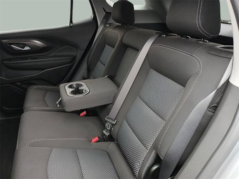 Used 2023 GMC Terrain SLE w/ Driver Convenience Package image 25