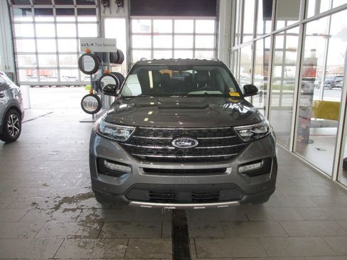 Used 2024 Ford Explorer XLT w/ Equipment Group 202A image 2