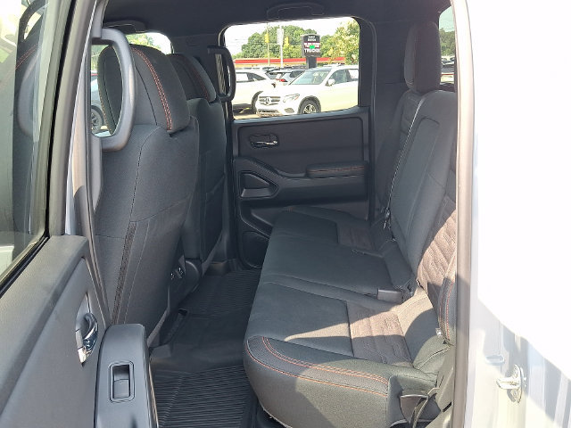 Used 2023 Nissan Frontier PRO-4X w/ Pro Convenience Package AWD/4WD image 9